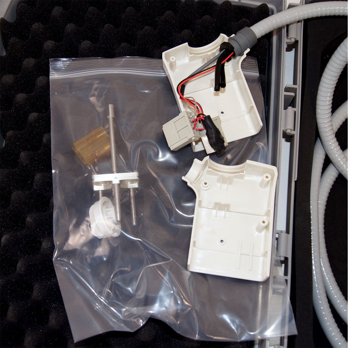 Alma Harmony Lite LED 300-980nm Yellow Handpiece Hand Piece PARTS As-Is (DO)