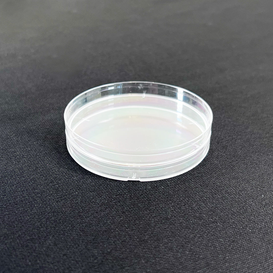 Polystyrene Petri Dish w/Lid 60mm Labnique MT504 (Lot of 18)