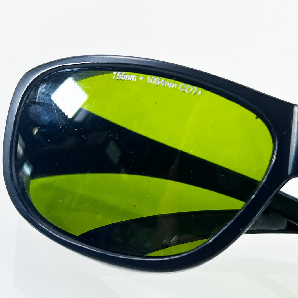 DEKA Laser Safety Glasses Protective Eyewear Green Tint 755-1064nm 070100073