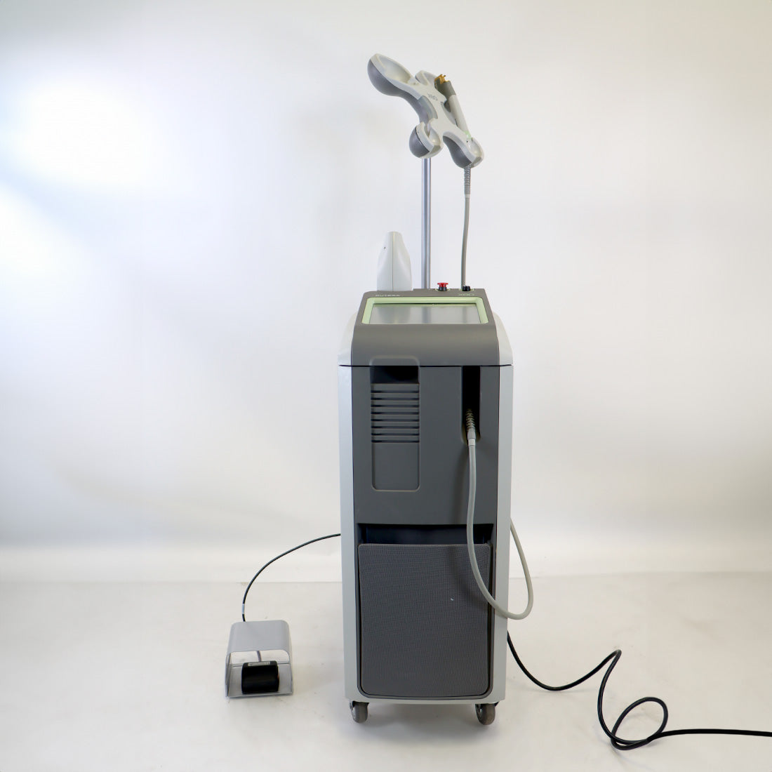 2020 Cutera XEO Nd YAG Laser Skin Rejuvenation Resurfacing Hair Removal Lesions
