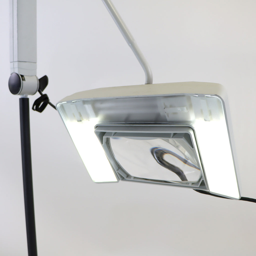 Waldmann Lighting Omnimax Rolling Magnifier Light Articulating Lamp SNL-319 3x9W