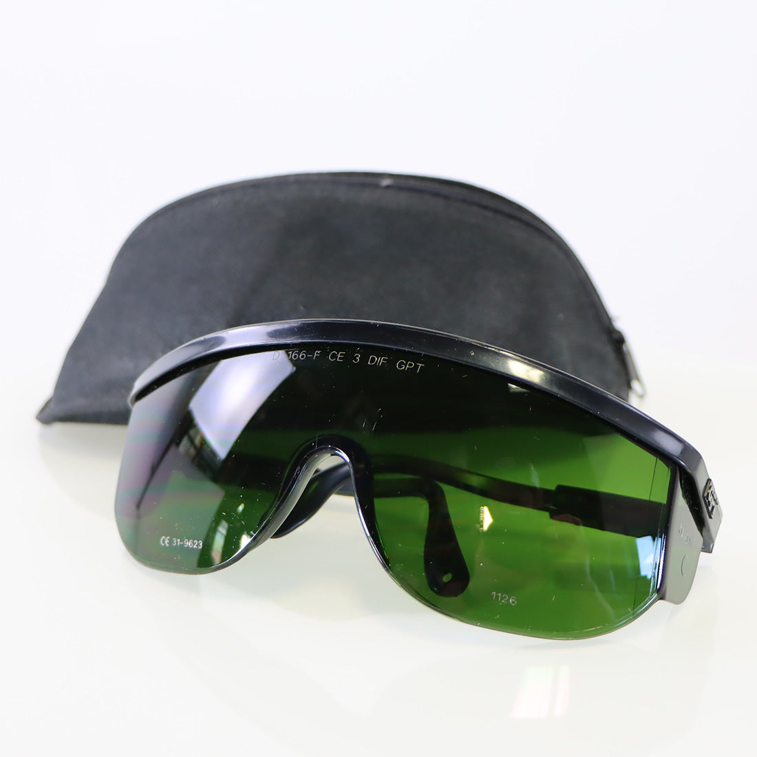 Glendale IPL Laser Operator Safety Eyewear Glasses Green Lens 31-9623 w/Case