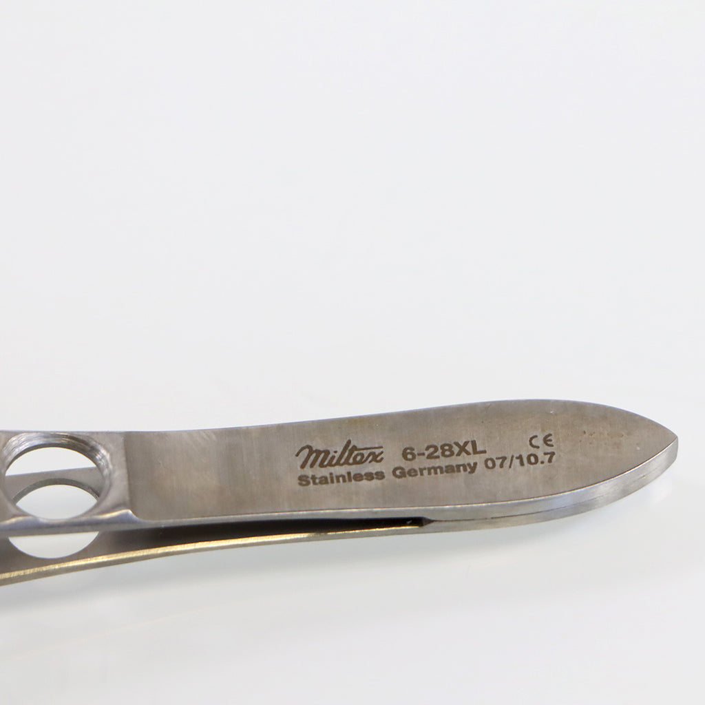 Miltex 6-28XL Dressing Forceps 5.5in Length Serrated Tips Tweezers Fenestrated