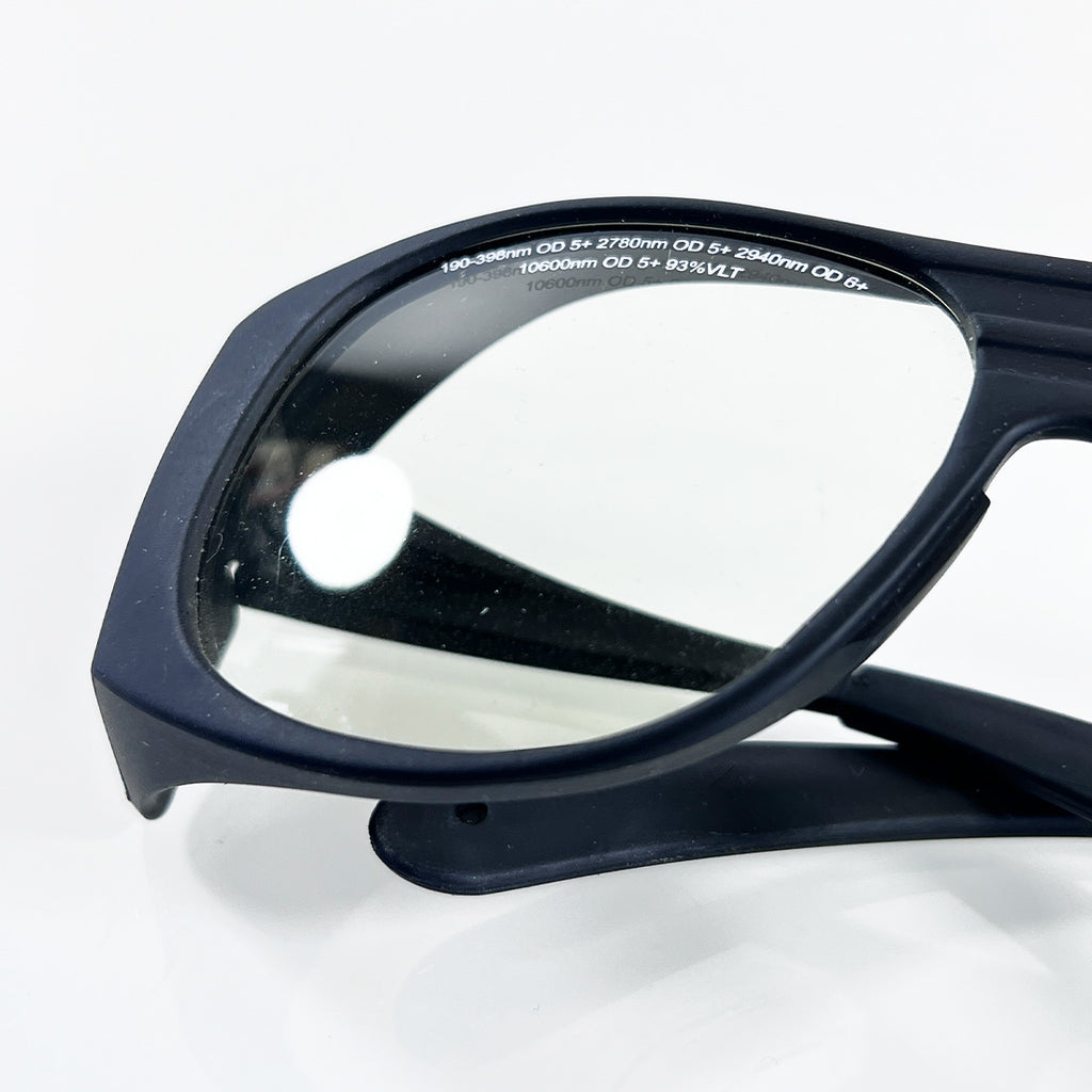 Alma CO2 Laser Operator Safety Eye Glasses Clear Lens 190-398 2780 2940 w/Case