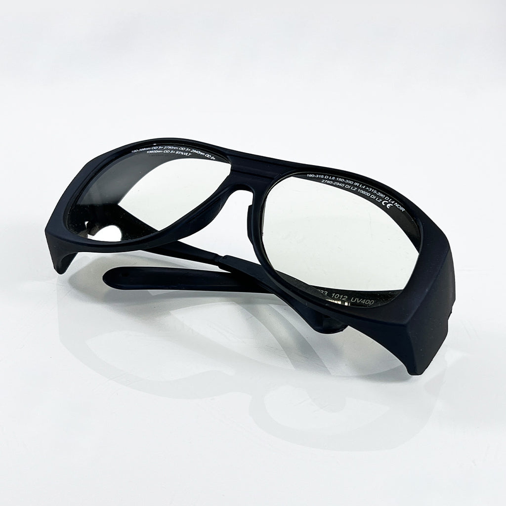 Alma CO2 Laser Operator Safety Eye Glasses Clear Lens 190-398 2780 2940 w/Case