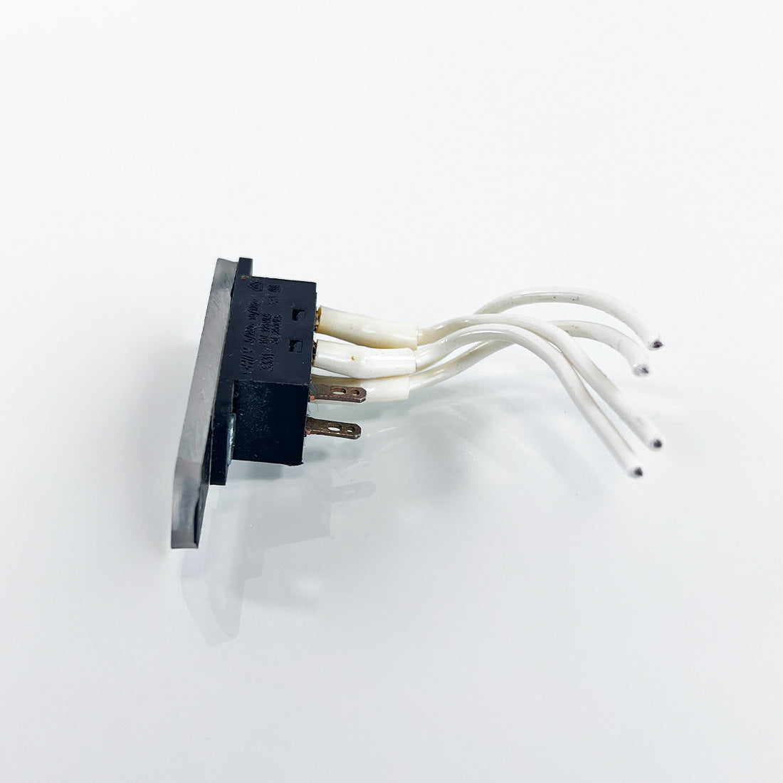 AeroLase LightPod Voltage Converter Switch 110 to 220 Volts Chily 3331