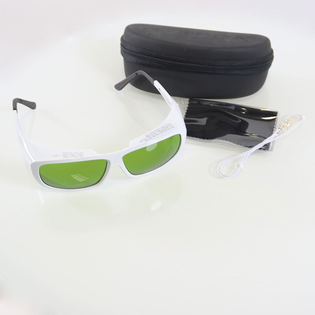 Cutera Innovative Optic PPE IPL Safety Glasses White Green Lens 730-1064 OD5 OD7