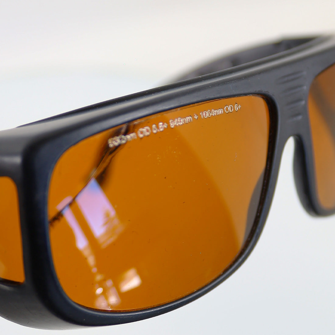 Laser Optic PPE Safety Glasses Black Frame Cracked Orange Lens 532 940 1064 OD6+
