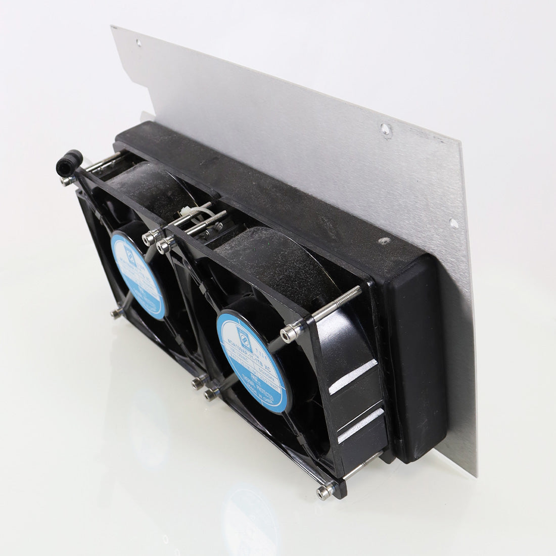 Laser Heat Exchanger Radiator 2 Fan Assembly Koolance Coolant 0A109AP-11-1TB X