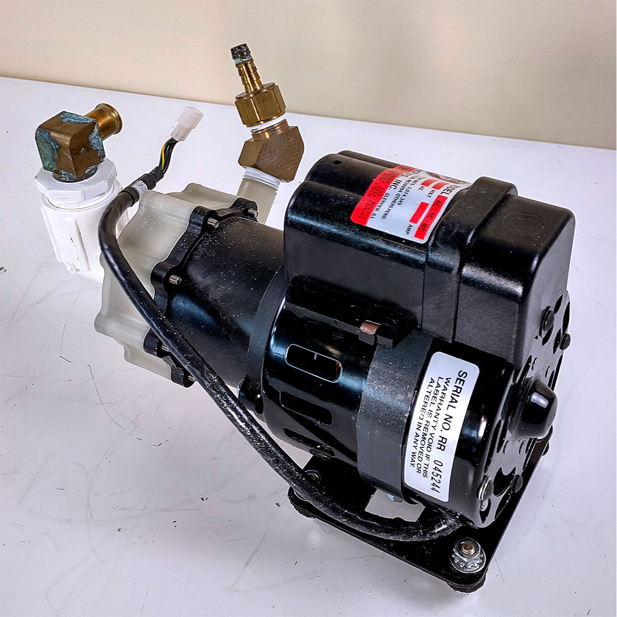 Lumenis UltraPulse Encore Laser System Parts Coolant Water Pump and Motor w Base