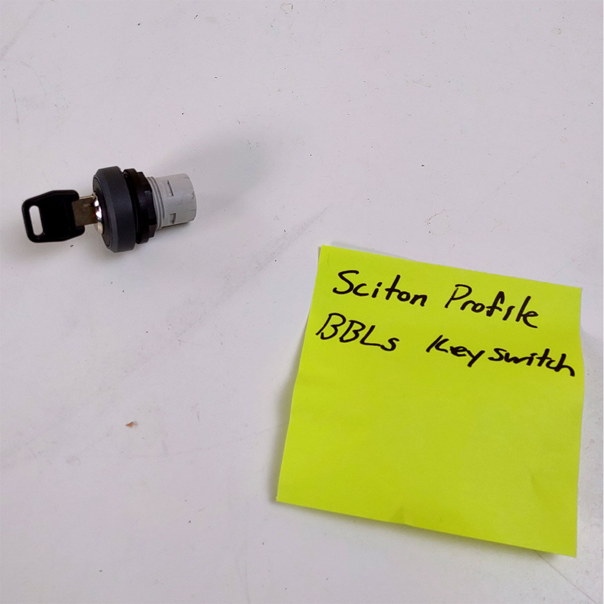 Sciton Profile BBLs Laser Broadband Light System Parts Key Switch and Key As-Is