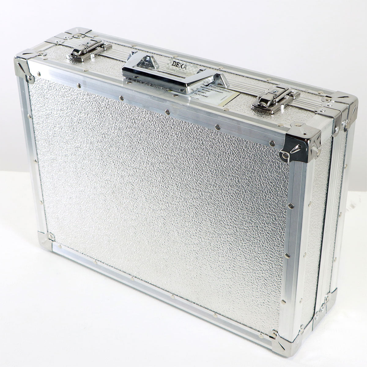 Aluminum Hard Shell Locking Case 19.75 x 14 x 6in with Deka Laser Handpiece Padding