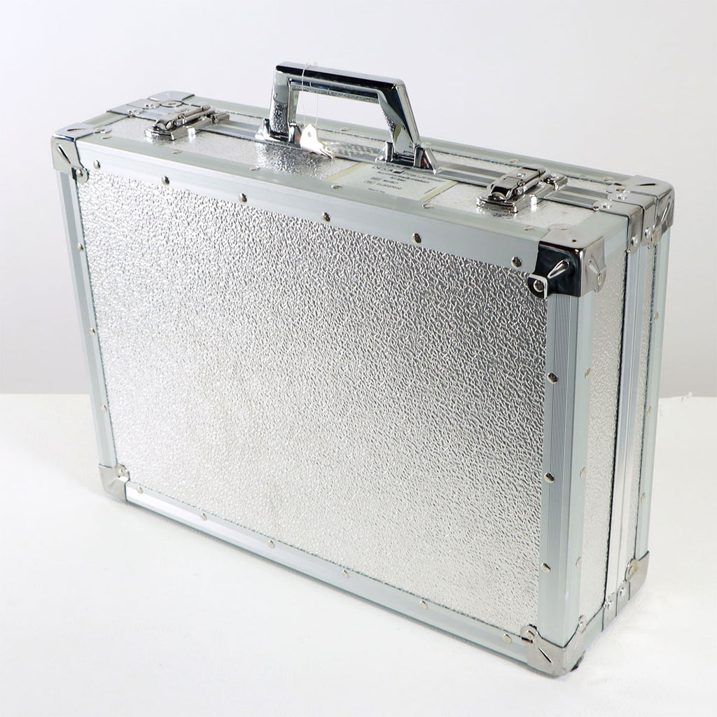 Aluminum Hard Shell Locking Case 19.75 x 14 x 6in Deka Laser Handpiece Cut Pad