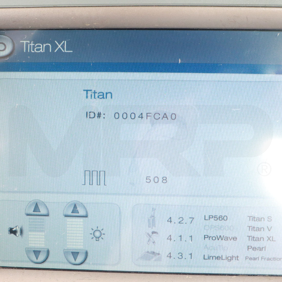 2004 Cutera Xeo System Titan XL Handpiece Screen