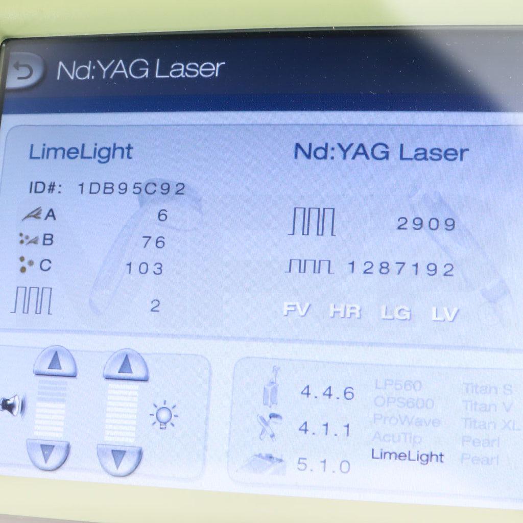 2021 Cutera Xeo System Handpiece Screen