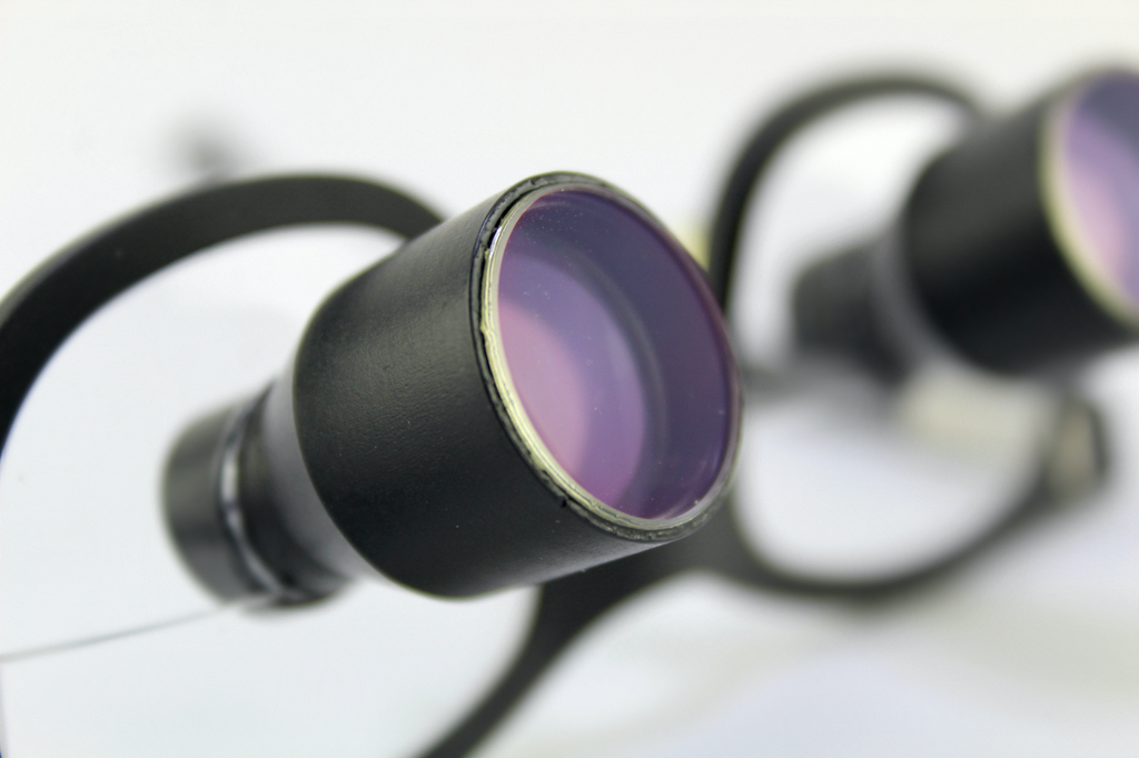 Chess 5.75 R3 Double Eye Magnifier Loupe Glasses Hands-Free Black Color AS IS