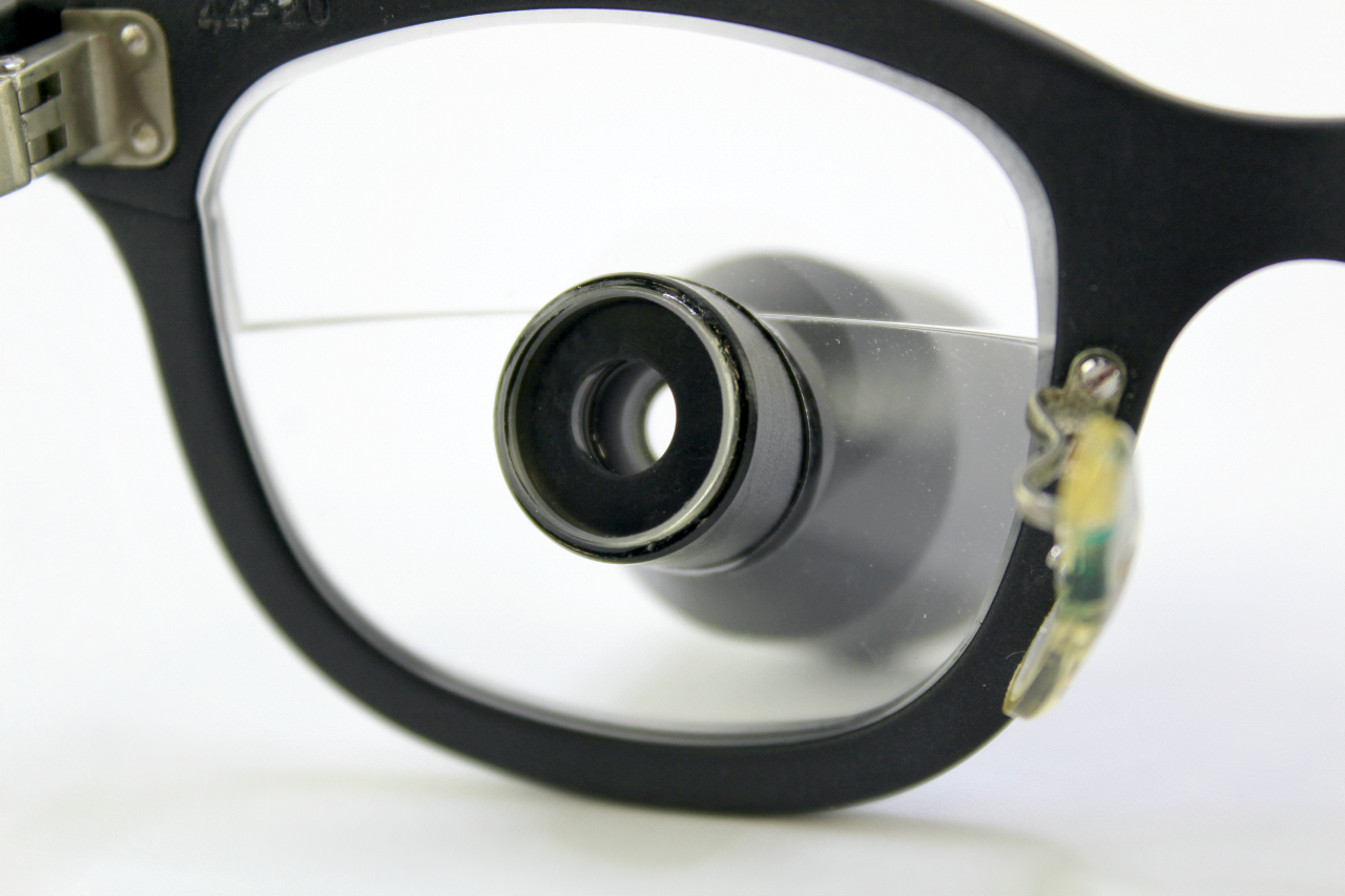 Chess 5.75 R3 Double Eye Magnifier Loupe Glasses Hands-Free Black Color AS IS