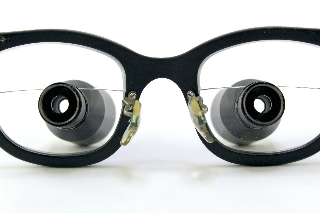 Chess 5.75 R3 Double Eye Magnifier Loupe Glasses Hands-Free Black Color AS IS