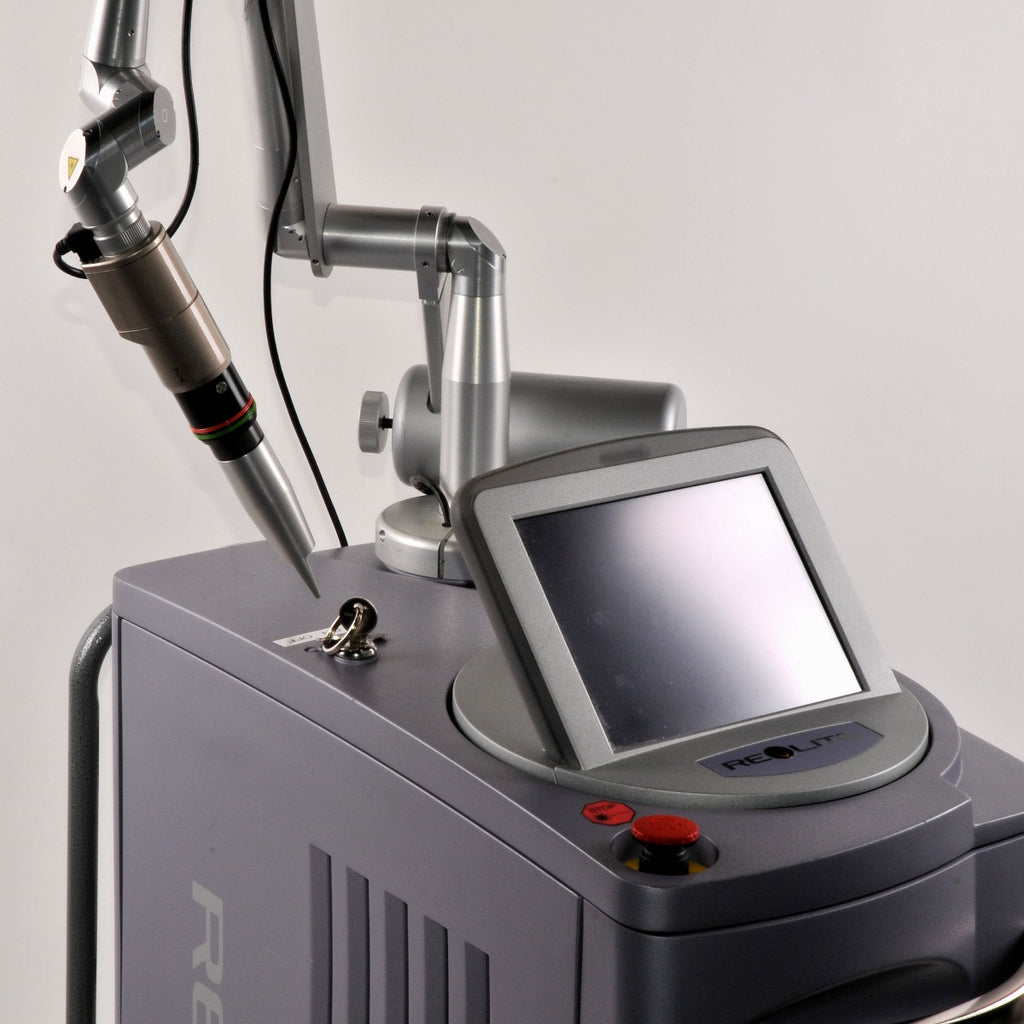 2012 Cynosure RevLite SI Hoya ConBio Q Switched Tattoo Laser 532 1064 QSwitch