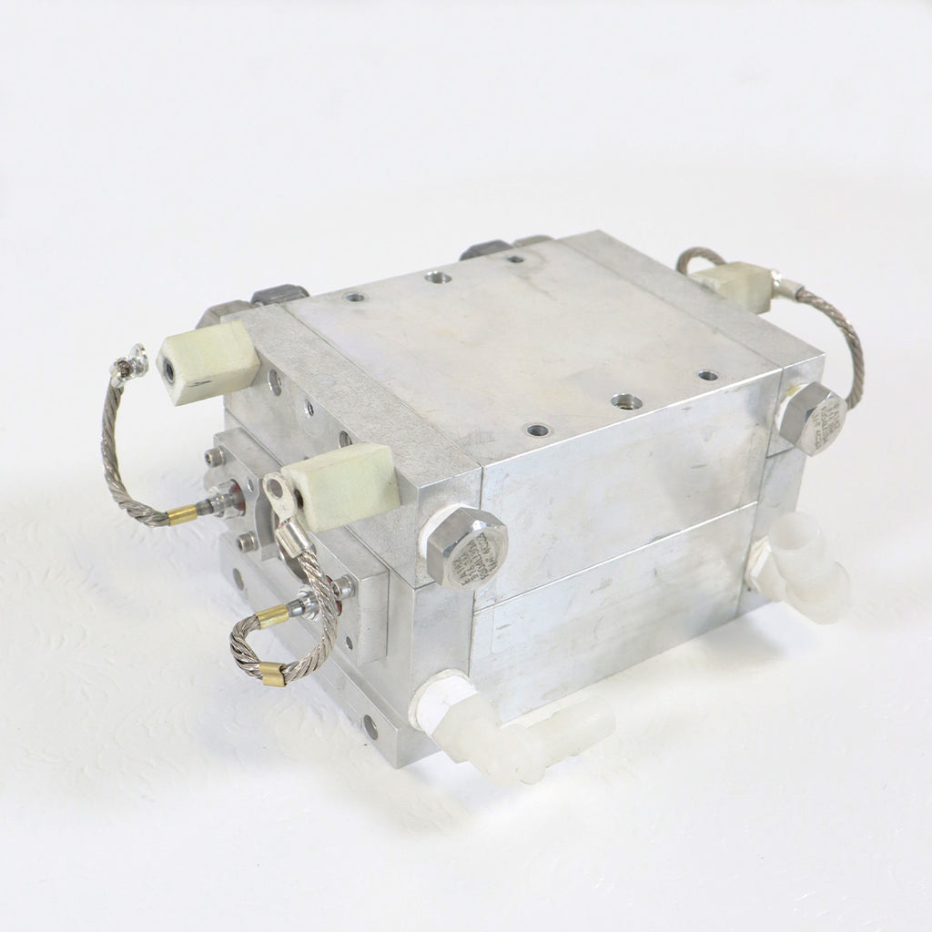 Cynosure Elite Brick Laser Head Pump Chamber 100-7000-270 AS IS FOR PARTS