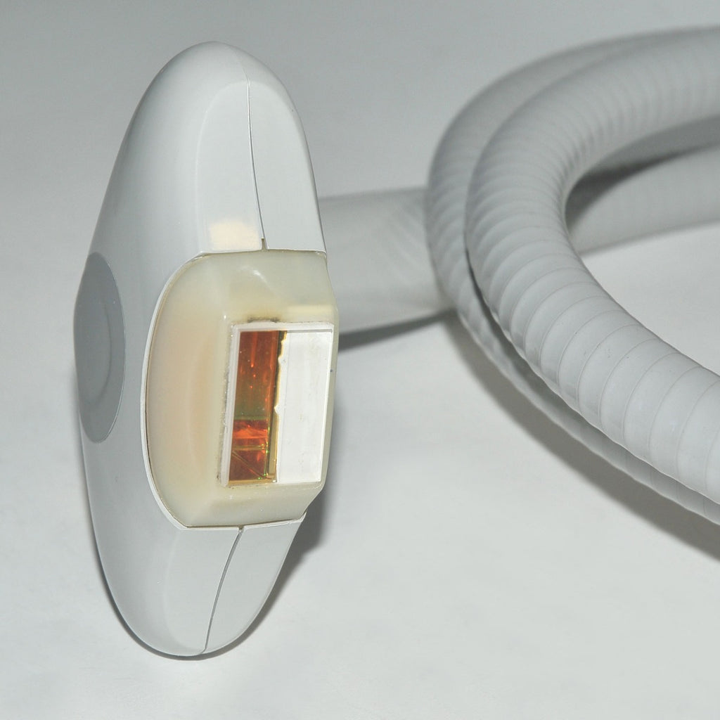 Cutera Xeo Solera Opus Laser LP560 Handpiece Benign Pigmented Lesions Lentigines