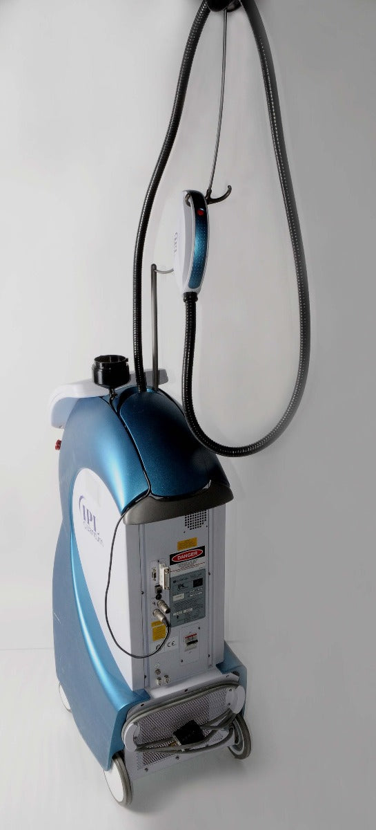 2002 QUANTUM Lumenis IPL Laser System Vascular Lesions Skin Rejuvenation Pigment