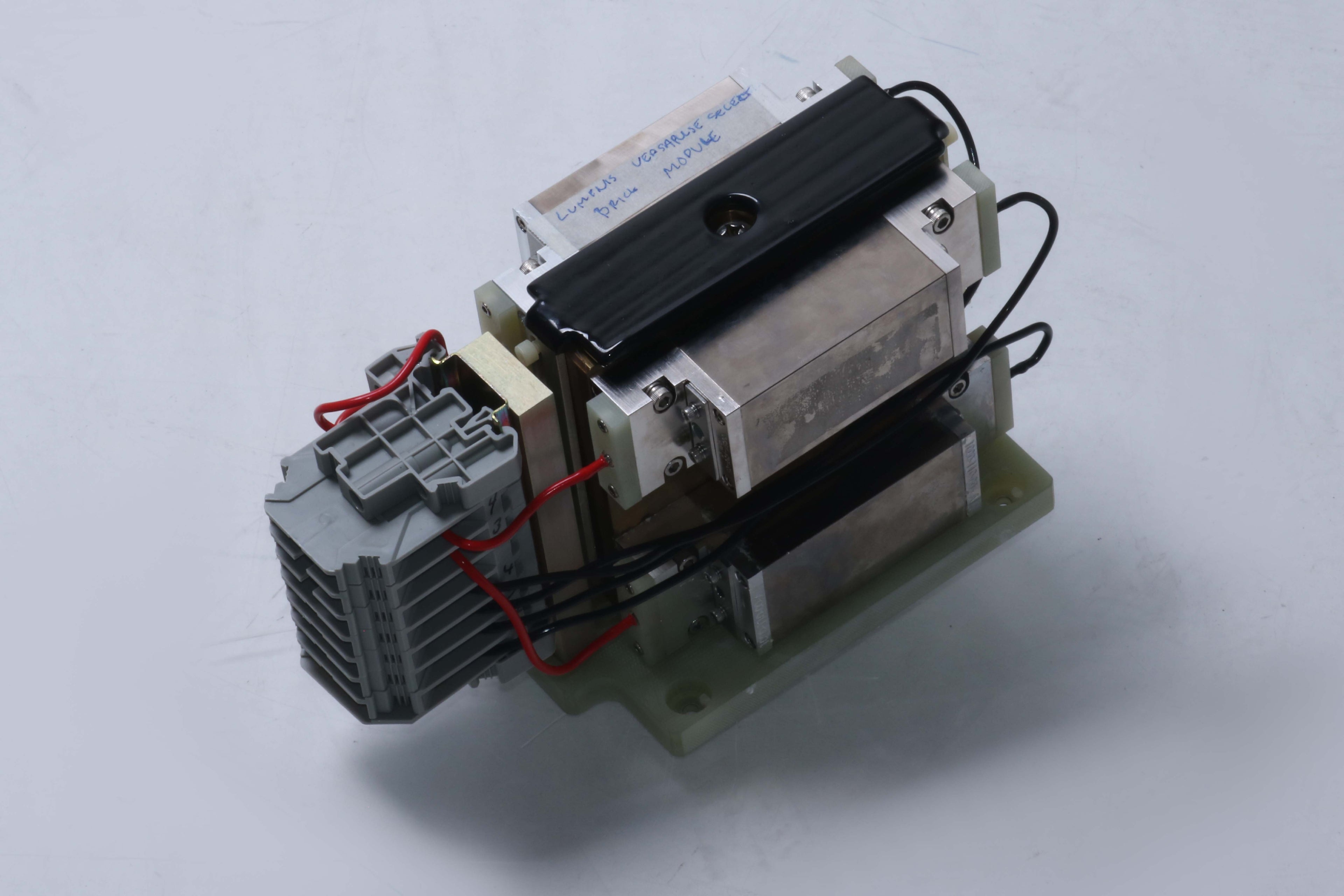 Lumenis VersaPulse Select VP Holmium Nd YAG Laser Head Pump Chamber Cavity Brick