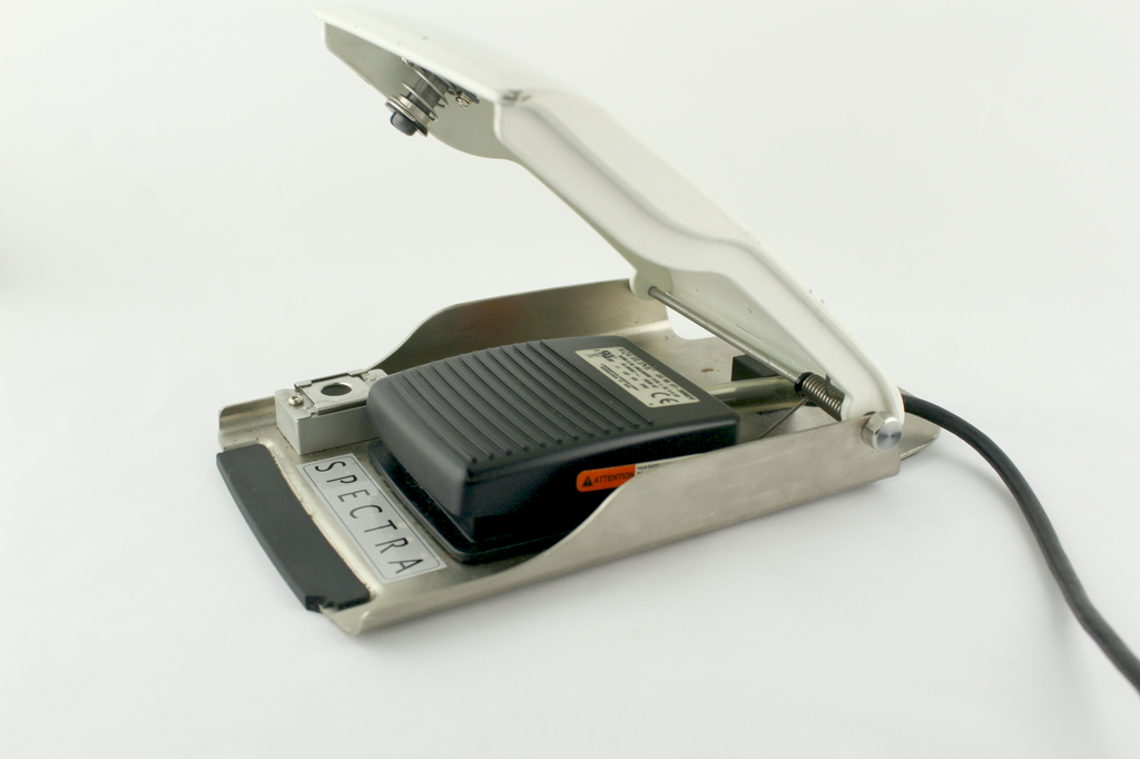 2011 Lutronic Spectra Dual Pulsed Nd YAG Laser Class IV
