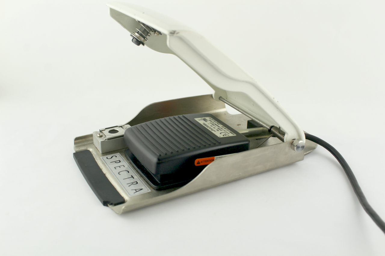 2011 Lutronic Spectra Dual Pulsed Nd YAG Laser Class IV