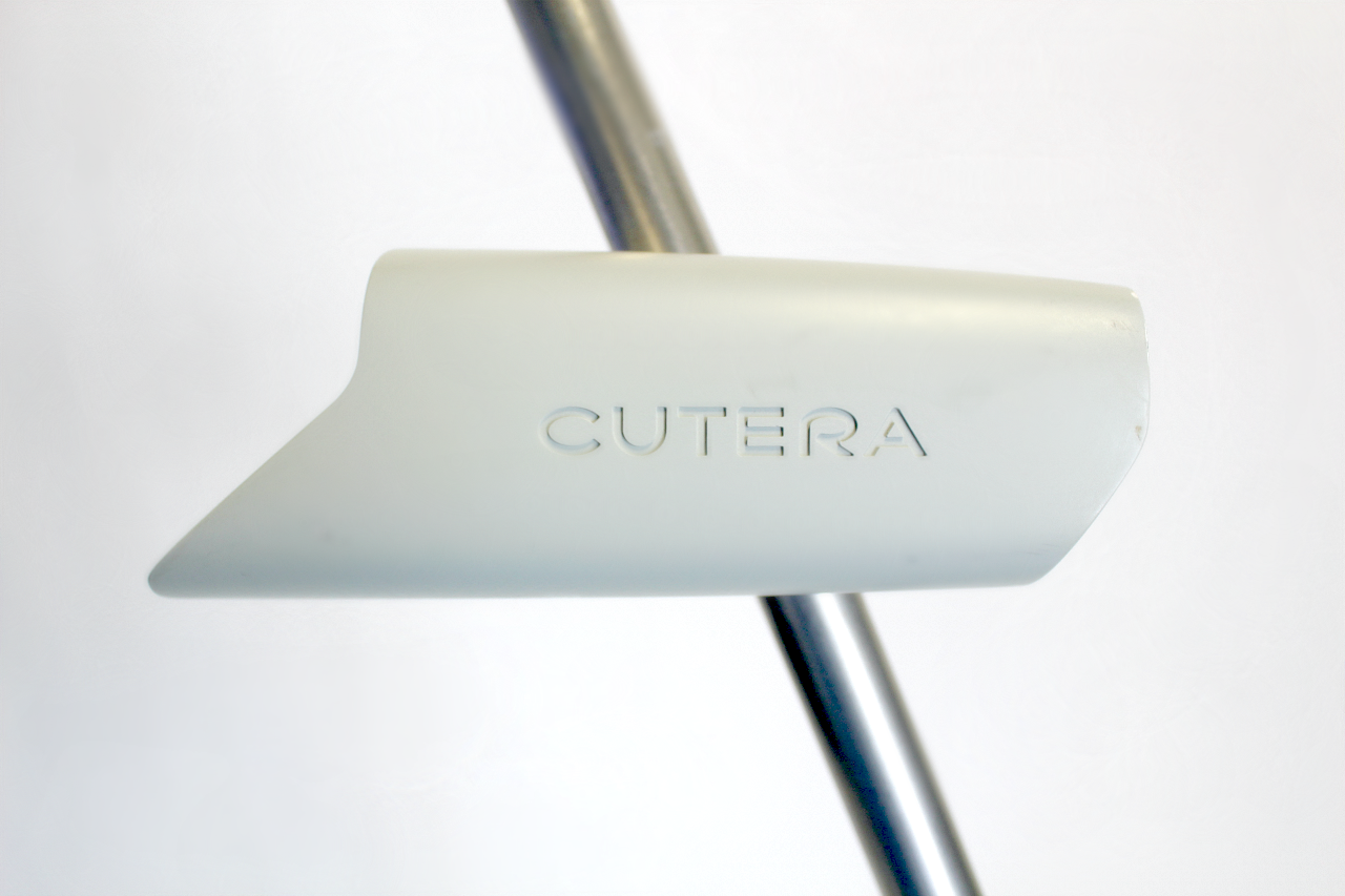 Cutera Excel V 1064 532 NdYAG Laser Handpiece Cradle Three HP Holder Arm