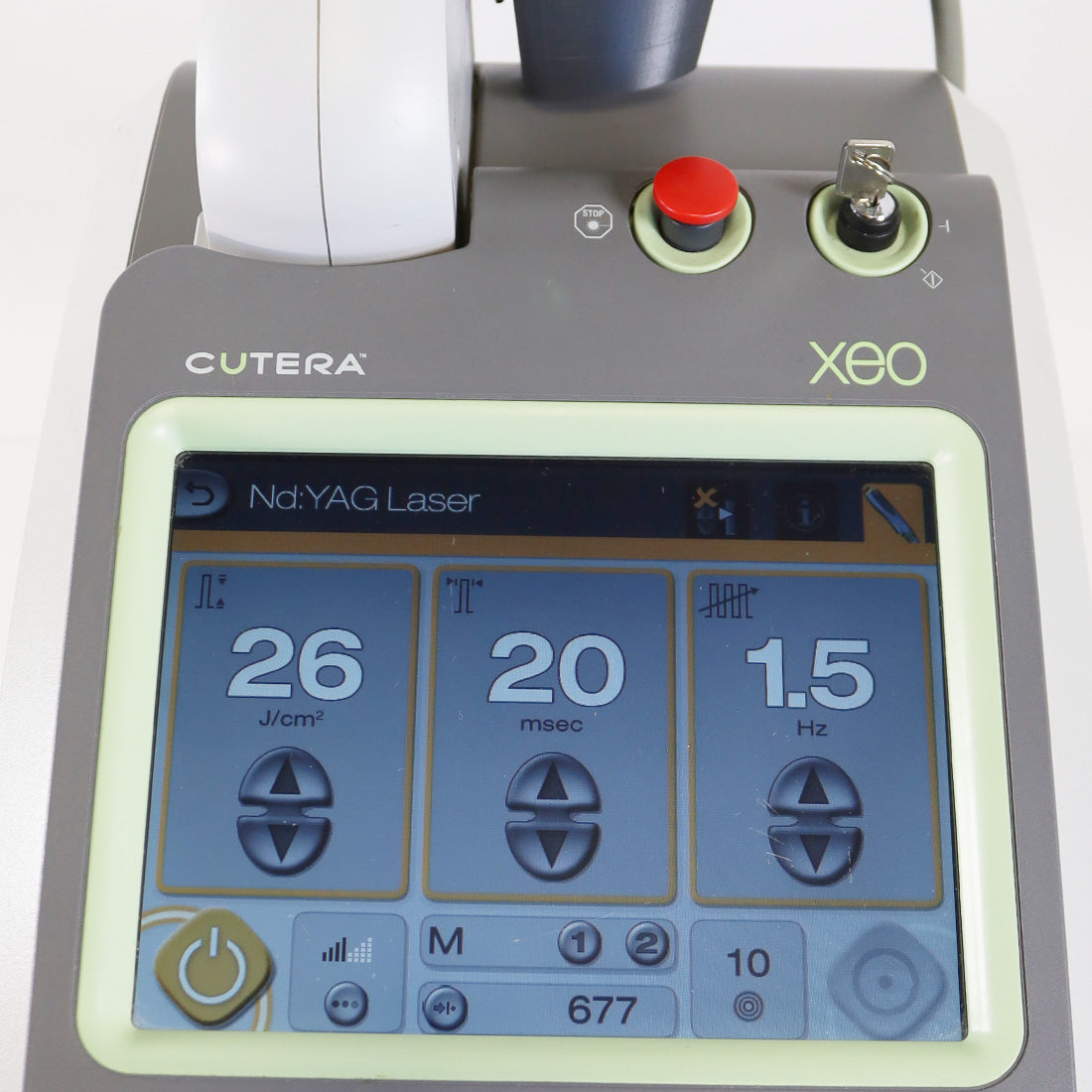 2007 Cutera Xeo Skin Resurfacing Nd: YAG Laser 1064nm Laser System US110XEO