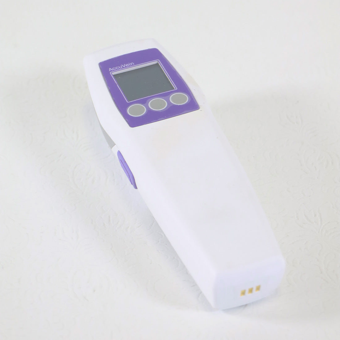 AccuVein Vein Finder HF580 Illuminator Rolling Cart Stand AV500 Handpiece HP