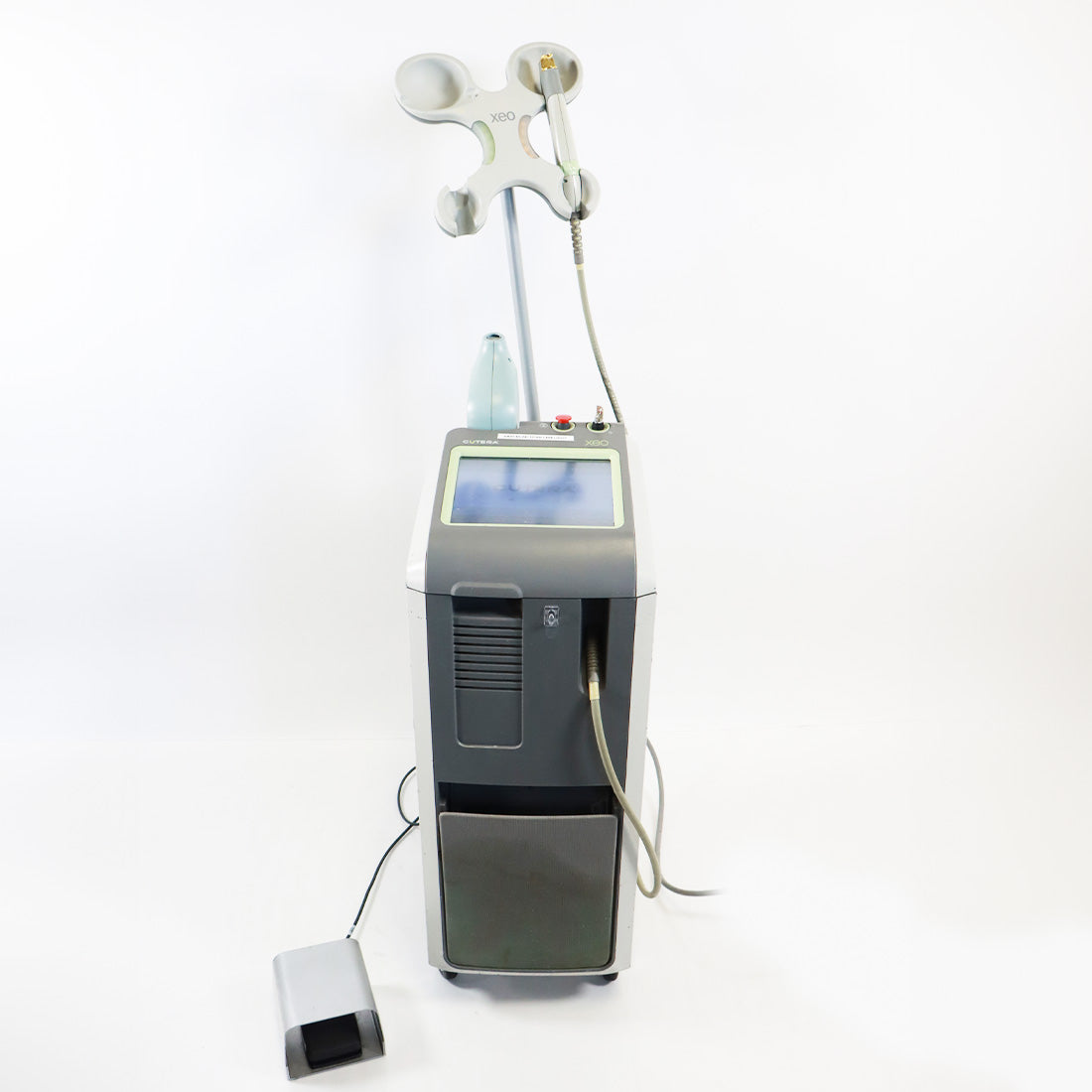 2009 Cutera Xeo Skin Resurfacing Nd: YAG Laser 1064nm Laser System US110XEO