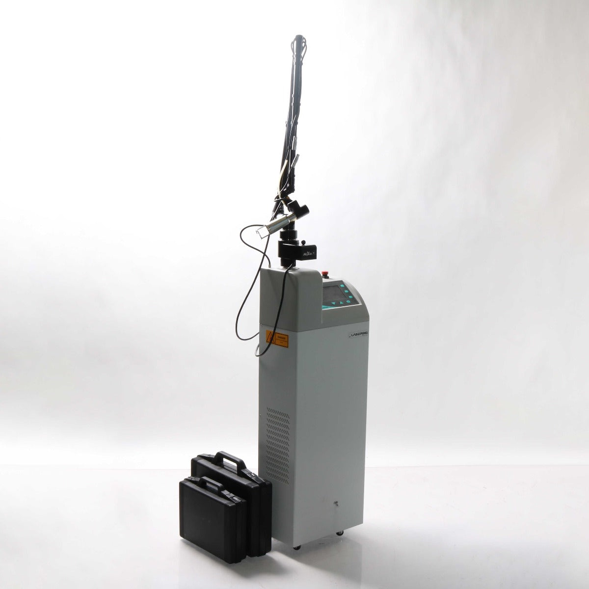 2008 LASERING Slim Evolution E30 + MiXto SX Aesthetic 30W Fractional CO2 Laser
