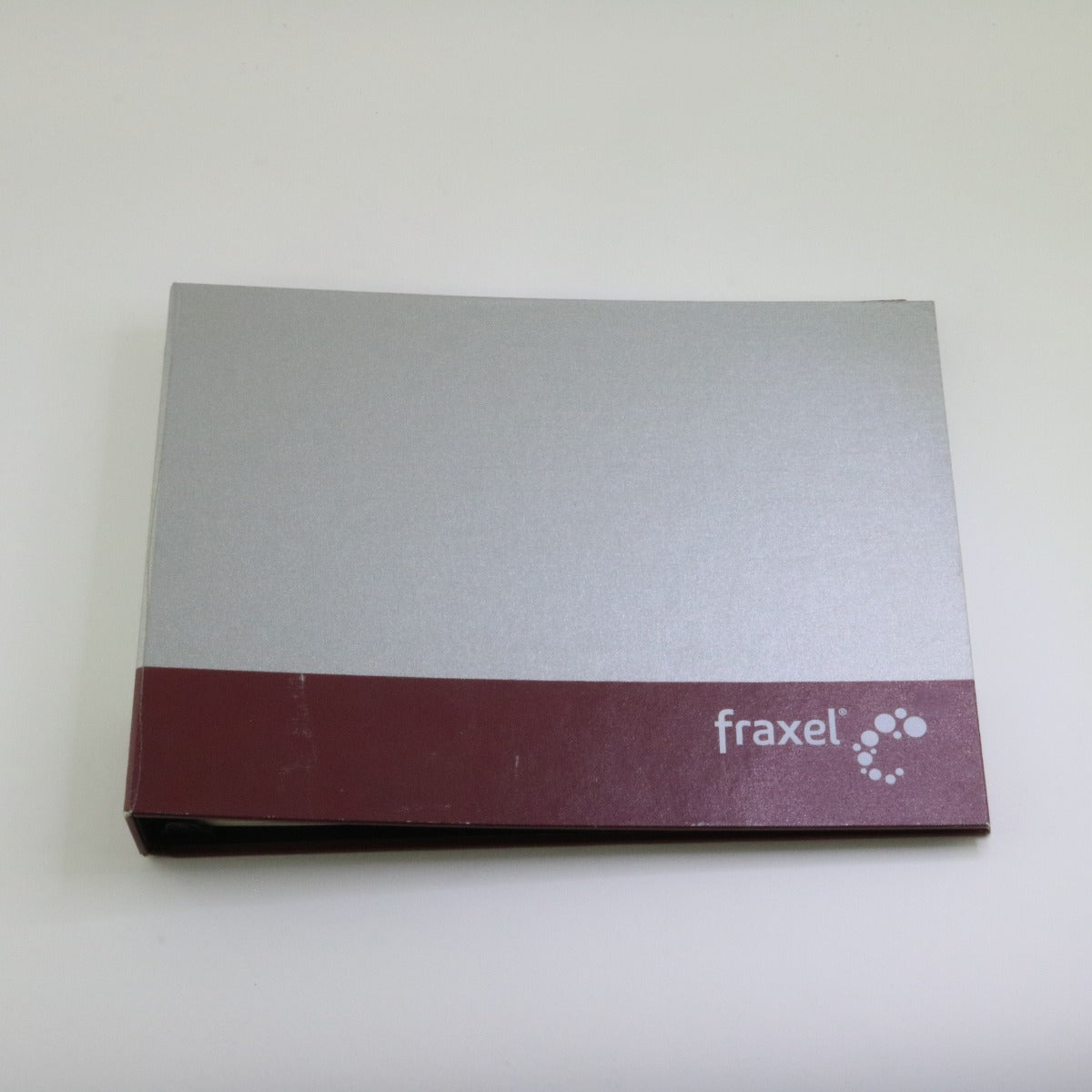 2010 Solta Fraxel Restore Dual Fractional Laser Before & After Photo Book MK1191