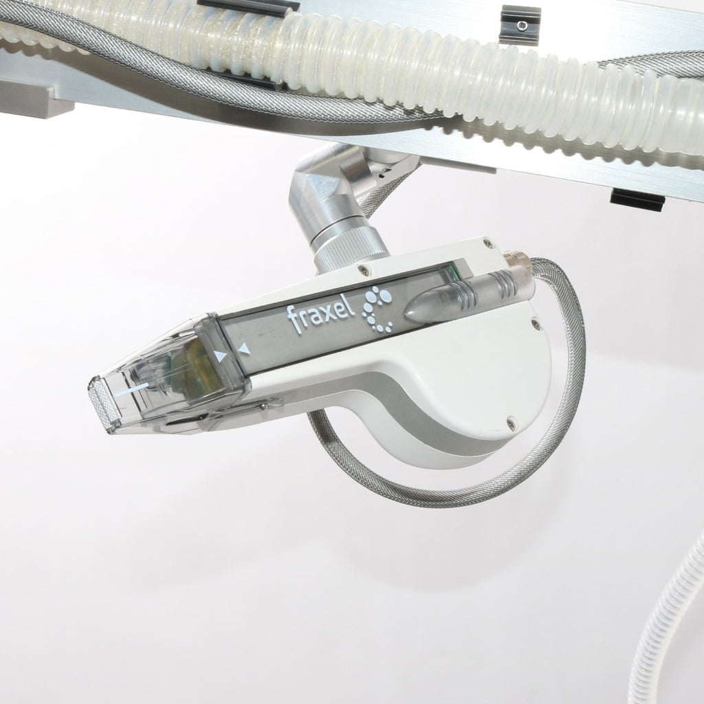 Reliant Fraxel Repair CO2 Fractional Skin Resurfacing Laser w/ Smoke Evacuator