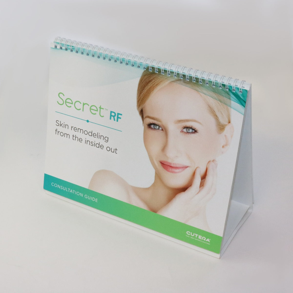 2018 Cutera Secret RF Consultation Guide Patient Presentation Book AP1829