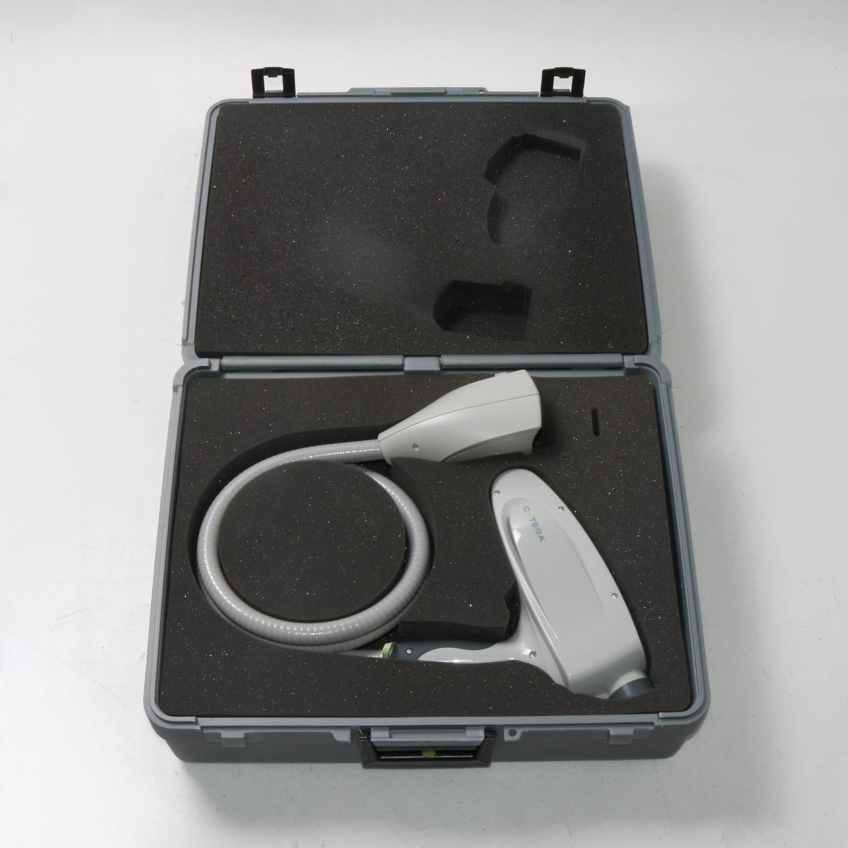 2013 Cutera Pearl Fractional ErYSGG Laser Skin Scar Deep Resurfacing 17K shots