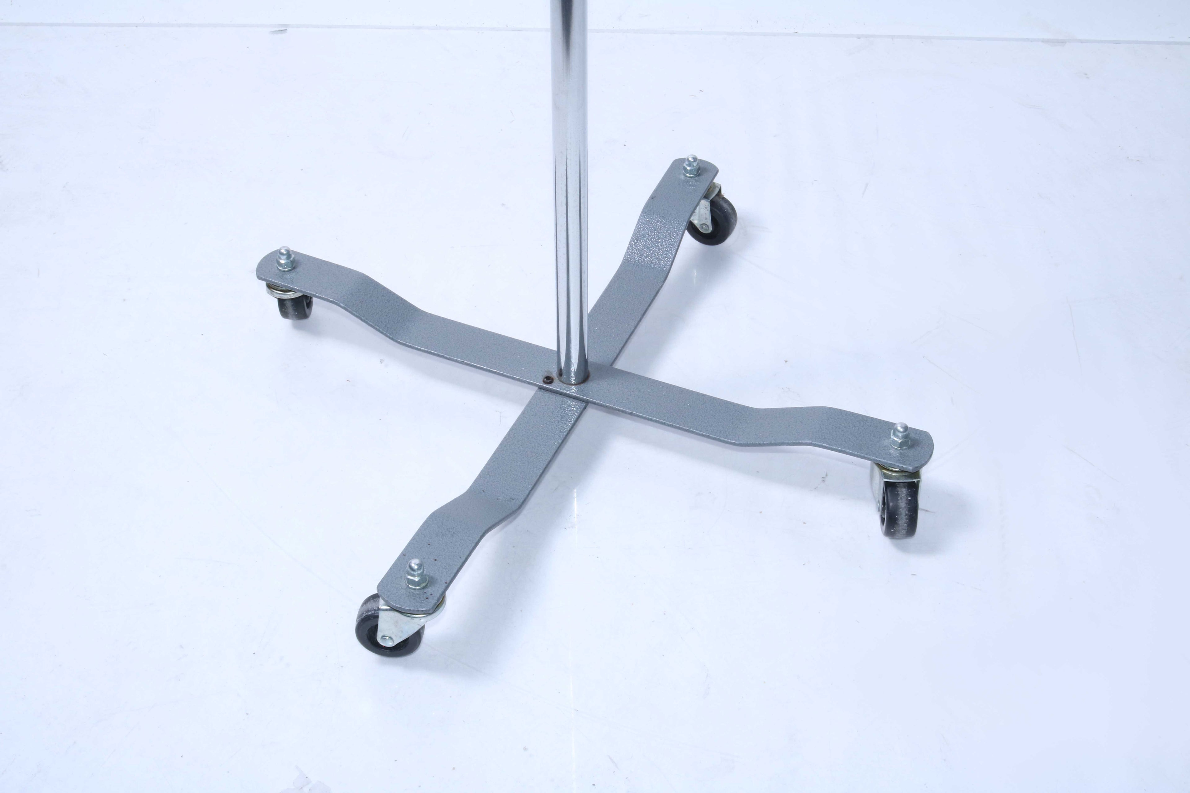 Select Medical PSS Manual 45" to 75" Rolling IV Stand Pole PN 309