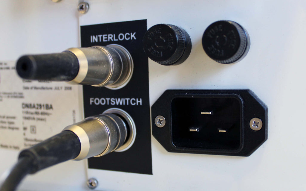2008 Cynosure SmartLipo Deka NdYAG 1064 Laser Body Sculpt 4M PULSE Old Fibers