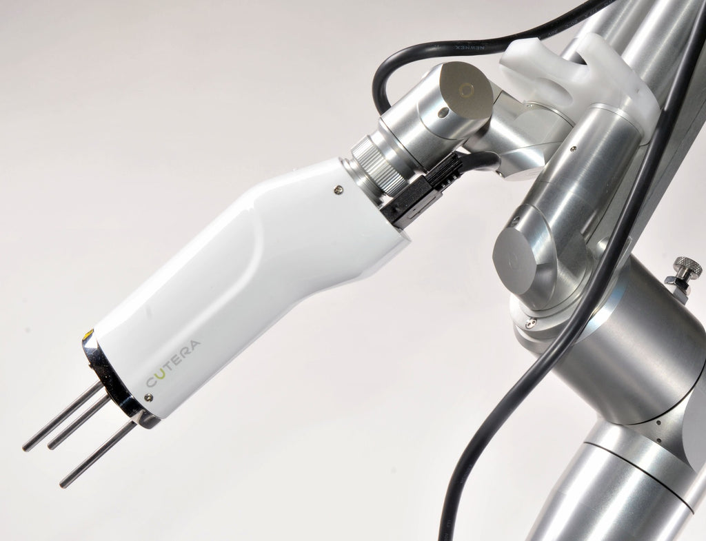 2019 Cutera ENLIGHTEN SR Tattoo Removal Benign Lesion Laser 532 1064 nm Pico