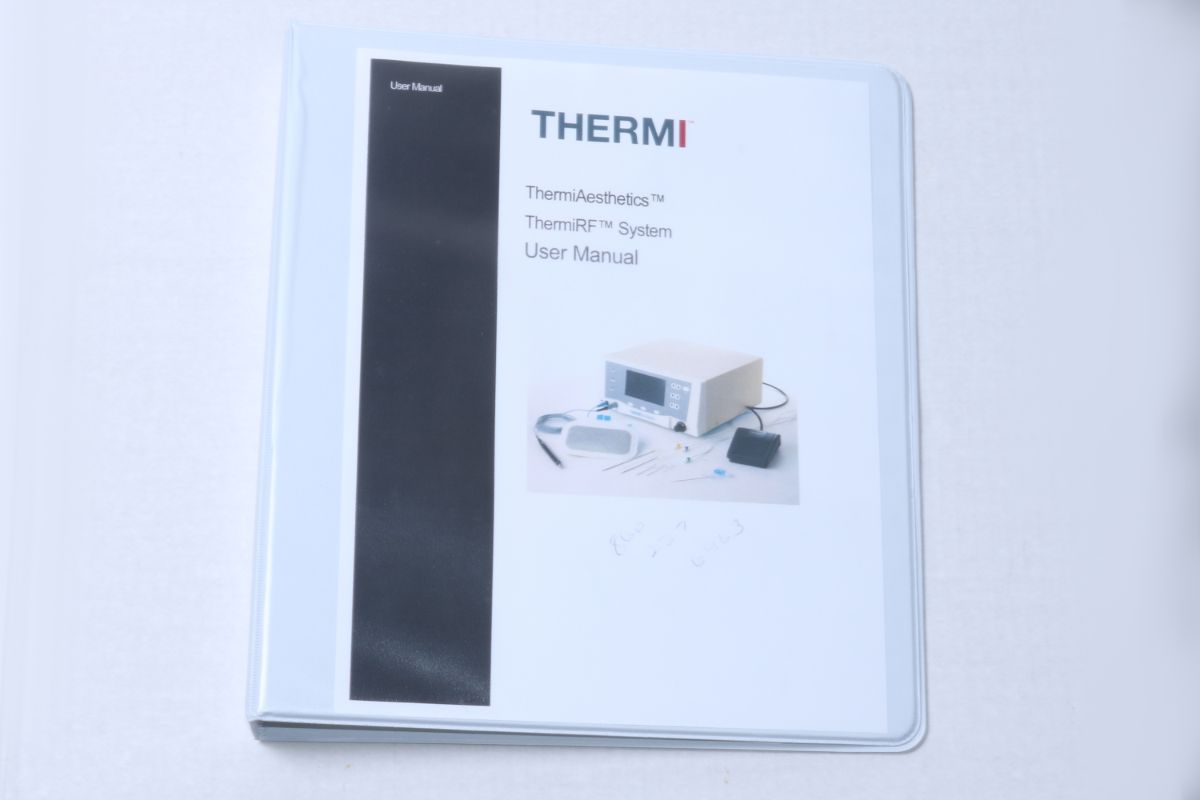 2015 Thermi Aesthetics RF ThermiRF ThermiSmooth Operator Manual REV A 4002-01