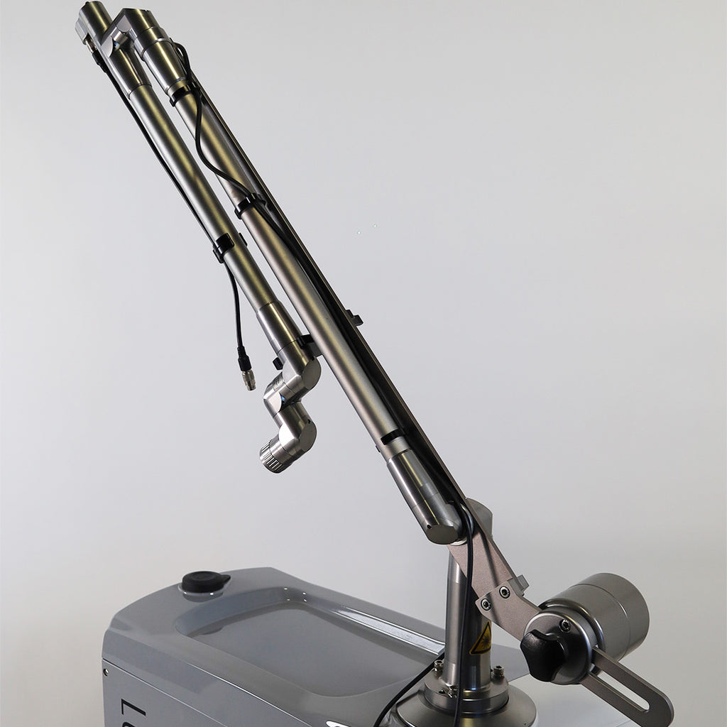 2012 Lutronic Spectra Dual Pulsed Nd Yag Laser Class IV Tattoo Removal System