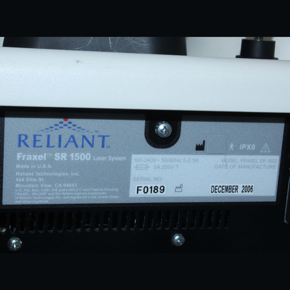 Reliant Fraxel Restore SR1500 Re Store Re:Store 1500 SR 1550 Resurfacing Laser