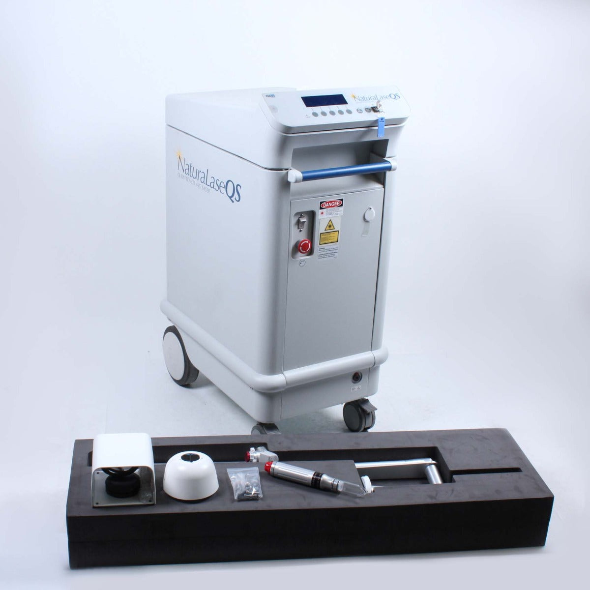 2014 Focus NaturaLase QS Nanosecond YAG 2J 532 1064 Veins Pigment & Tattoo Laser
