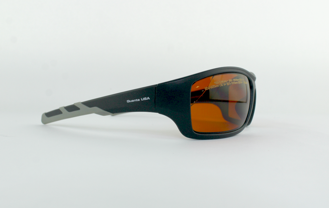 Quanta USA Laser Safety Goggles Eye-ware Glasses 35 % Ultraviolet Small Crack