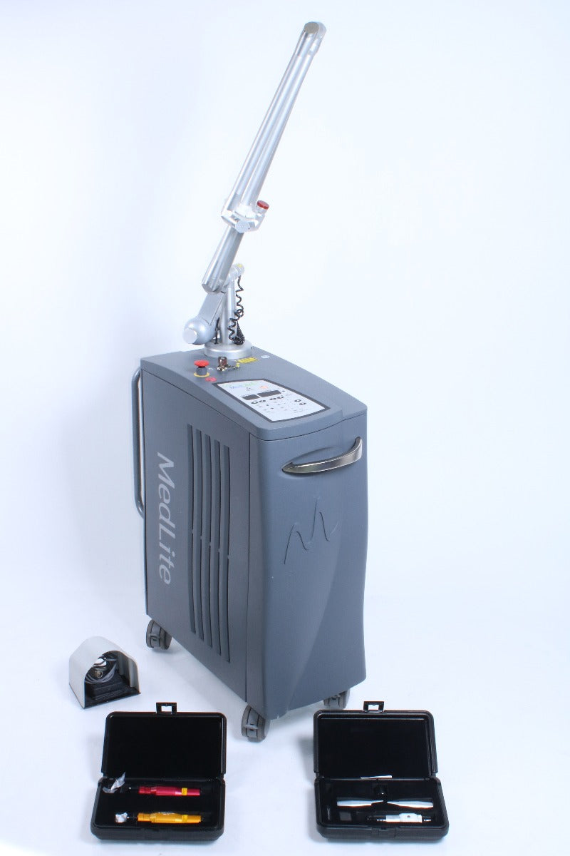 2013 Cynosure ConBio MedLite C6 QS NdYAG Laser & Dye Handpieces 1064 532 585 650