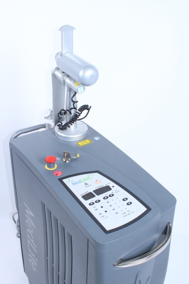 2013 Cynosure ConBio MedLite C6 QS NdYAG Laser & Dye Handpieces 1064 532 585 650