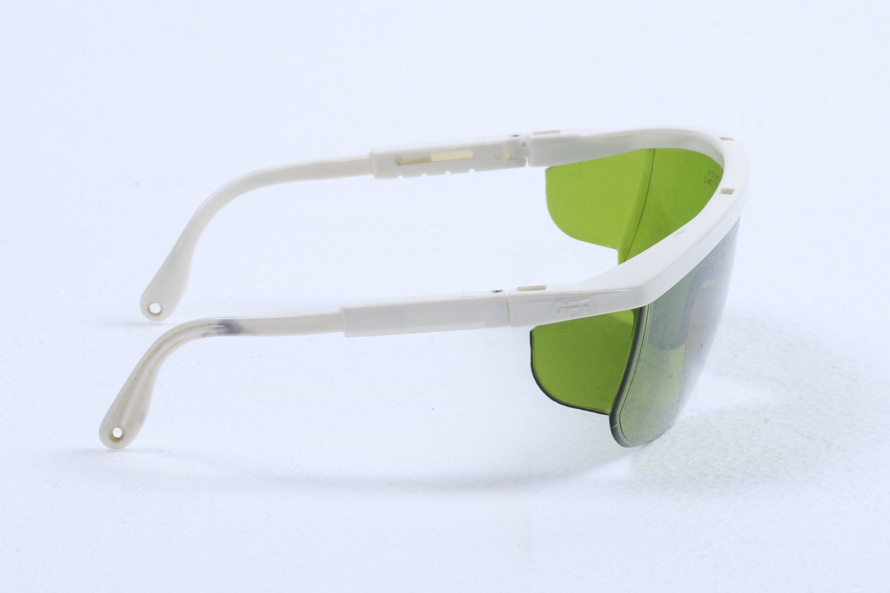 Cutera Xeo Laser IPL Operator Eyewear Safety Glasses 770 810 NdYAG 1064 WHITE
