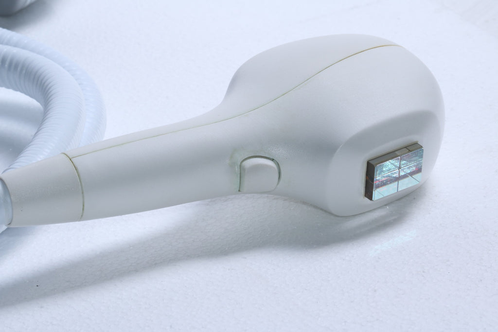 VenusConcept Venus Versa HR690XL IPL Hair Removal HR 690 XL Handpiece Low Shots